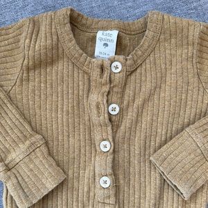 Kate Quinn onesie. EUC. 18-24 months.